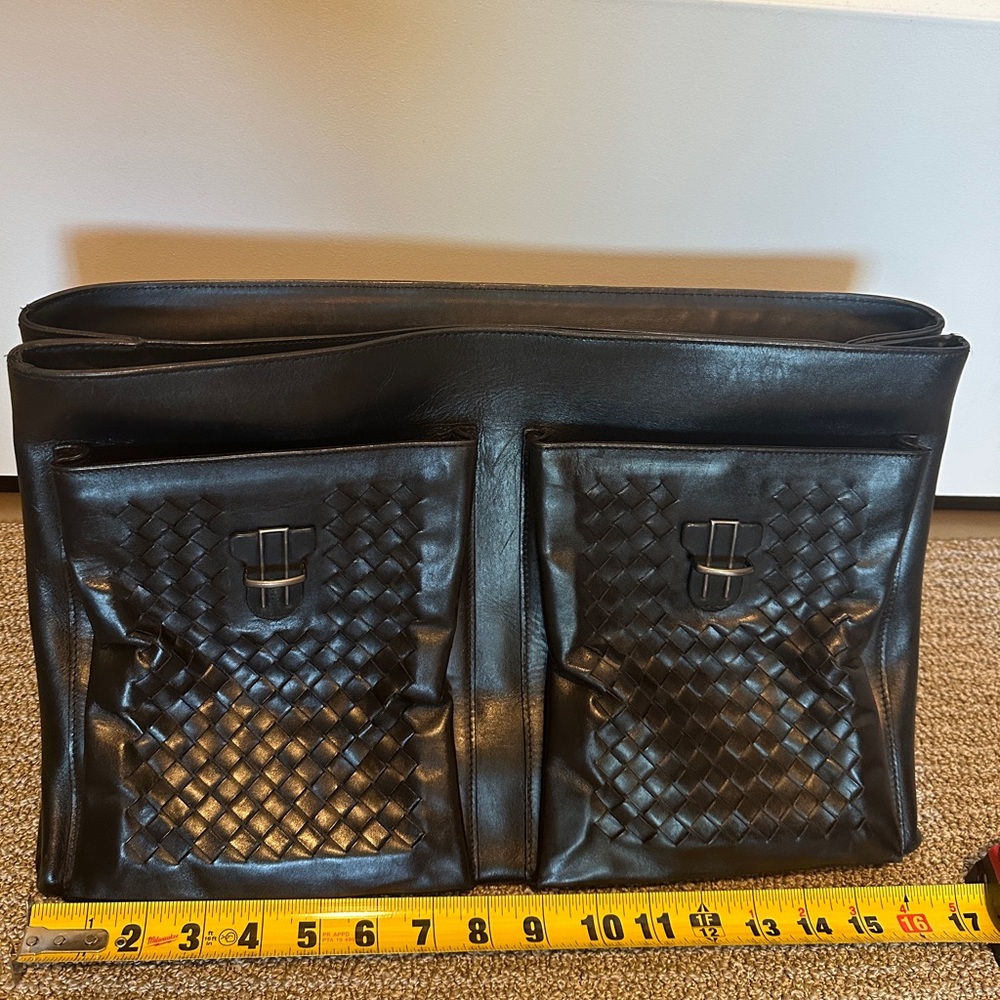 Bottega Veneta Black Leather Briefcase - Picture 7 of 9
